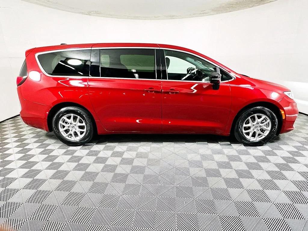 chrysler pacifica 2025 2C4RC1BG0SR530007 image chrysler pacifica 2025 2C4RC1BG0SR530007 image