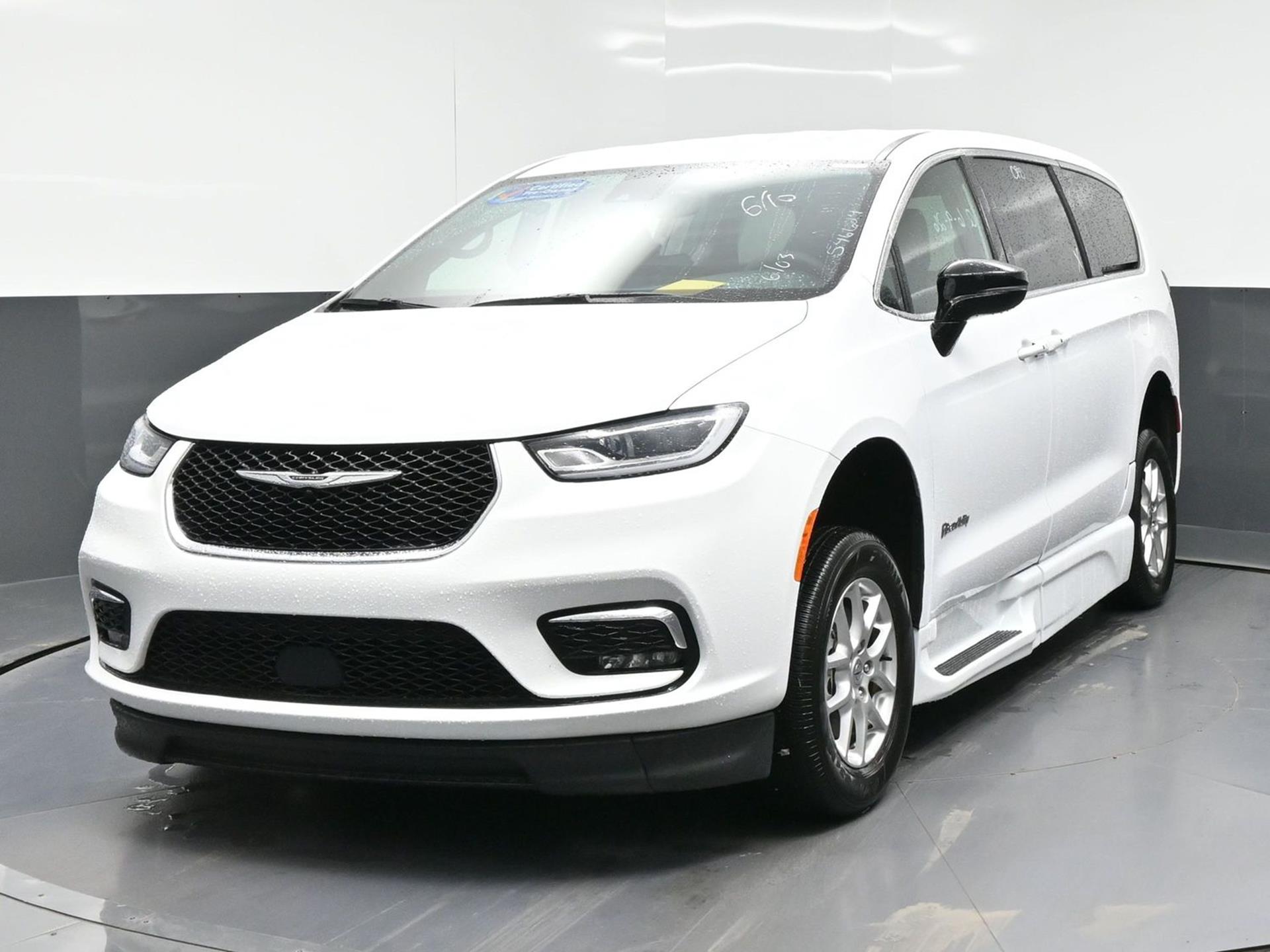 chrysler pacifica 2025 2C4RC1BG5SR546624 image chrysler pacifica 2025 2C4RC1BG5SR546624 image