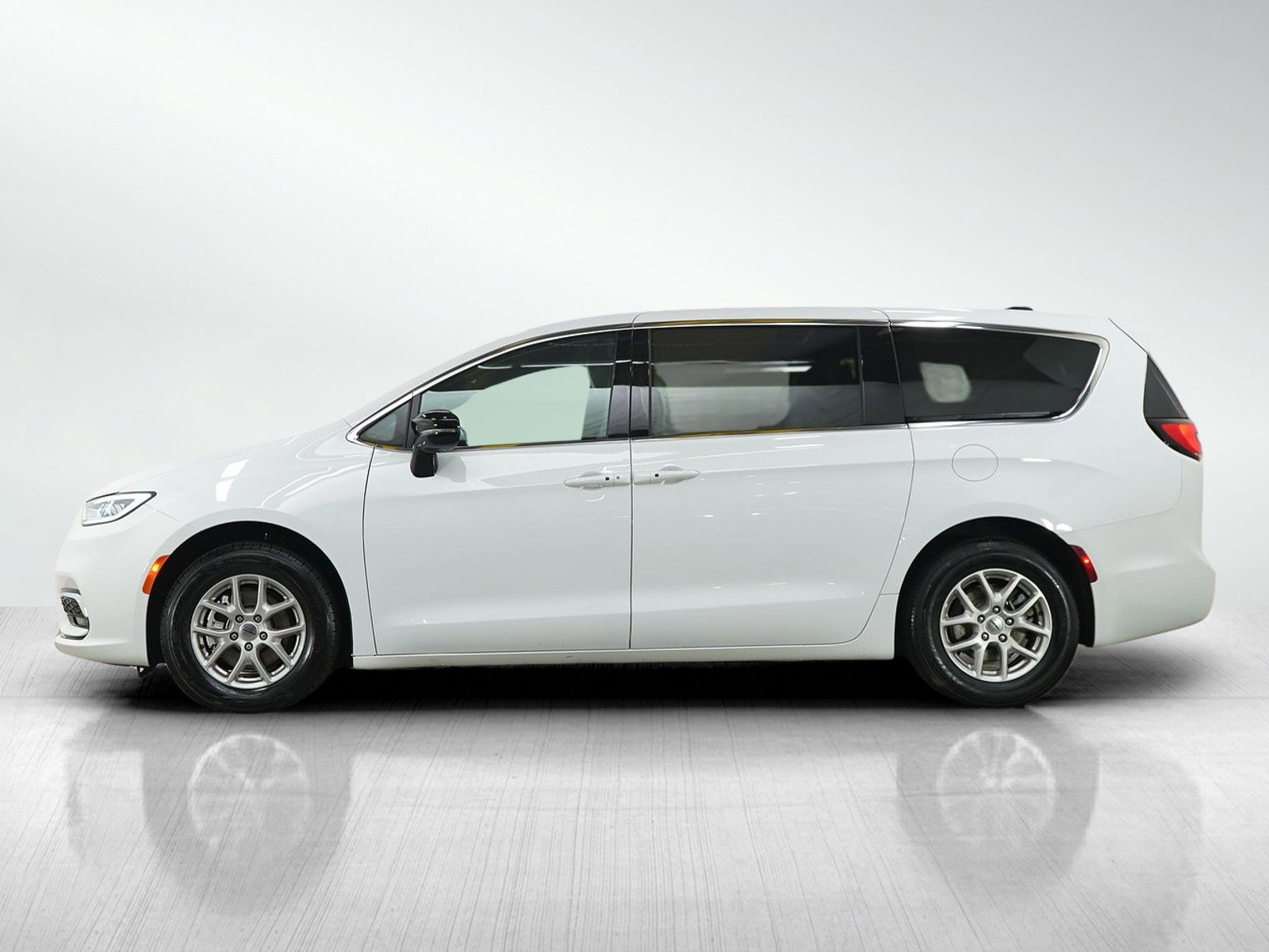 chrysler pacifica 2025 2C4RC1BG0SR512302 image chrysler pacifica 2025 2C4RC1BG0SR512302 image