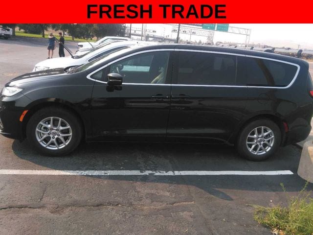 chrysler pacifica 2025 2C4RC1BG5SR507015 image chrysler pacifica 2025 2C4RC1BG5SR507015 image