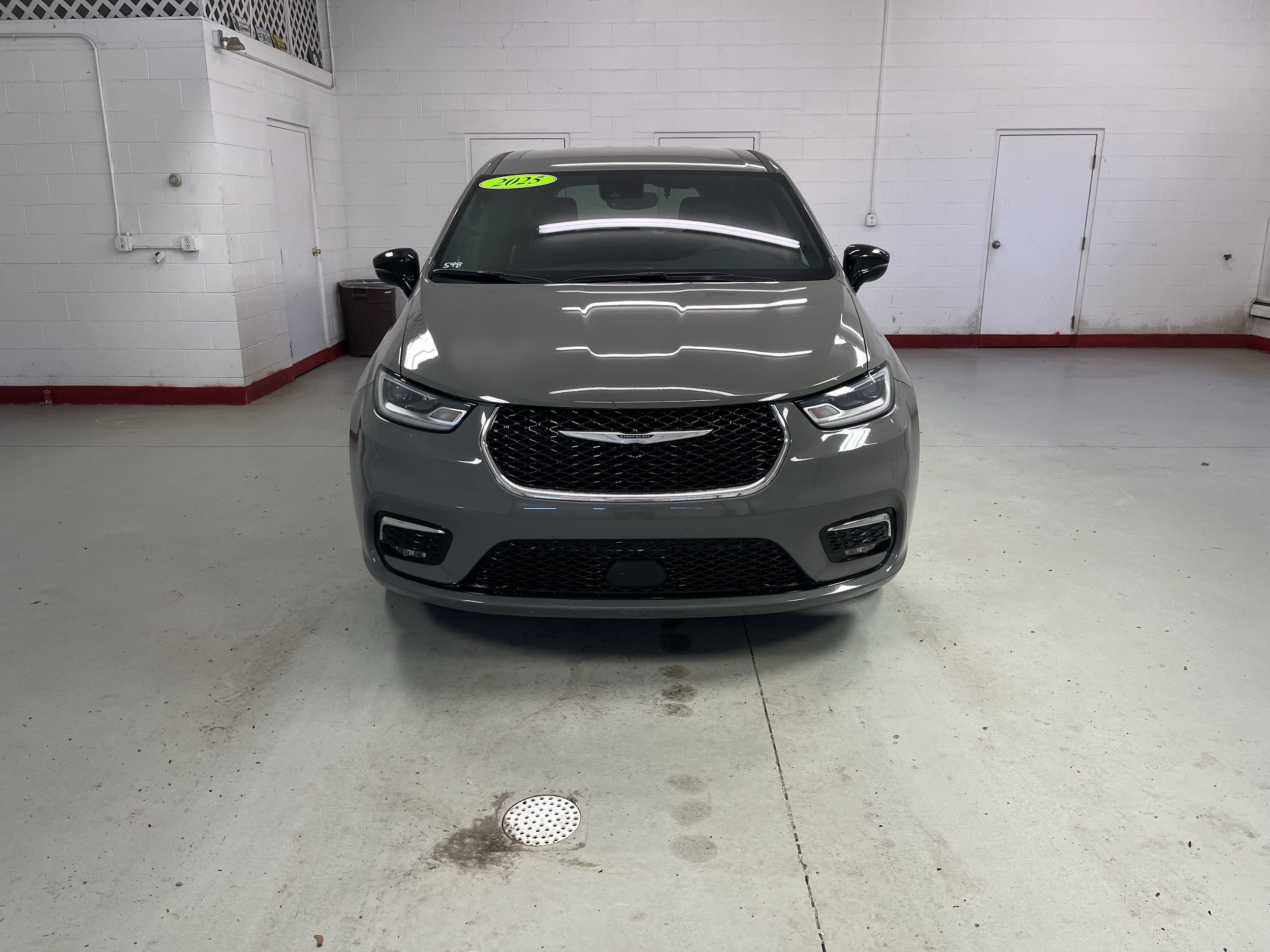 chrysler pacifica 2025 2C4RC1BG9SR544598 image chrysler pacifica 2025 2C4RC1BG9SR544598 image