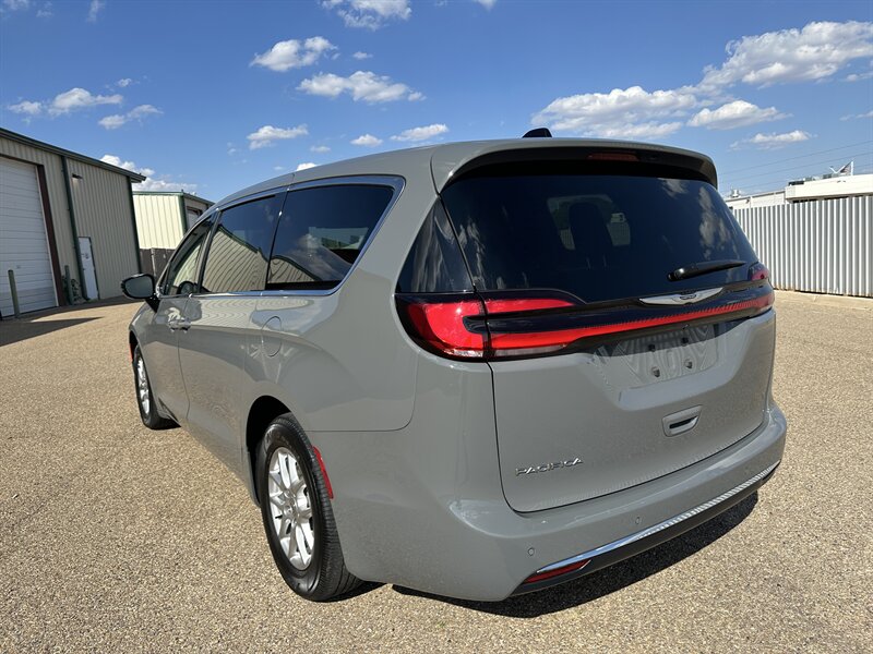 chrysler pacifica 2025 2C4RC1BG6SR544851 image chrysler pacifica 2025 2C4RC1BG6SR544851 image