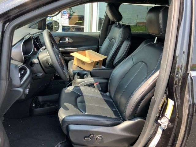 chrysler pacifica 2025 2C4RC1BG2SR506002 image chrysler pacifica 2025 2C4RC1BG2SR506002 image