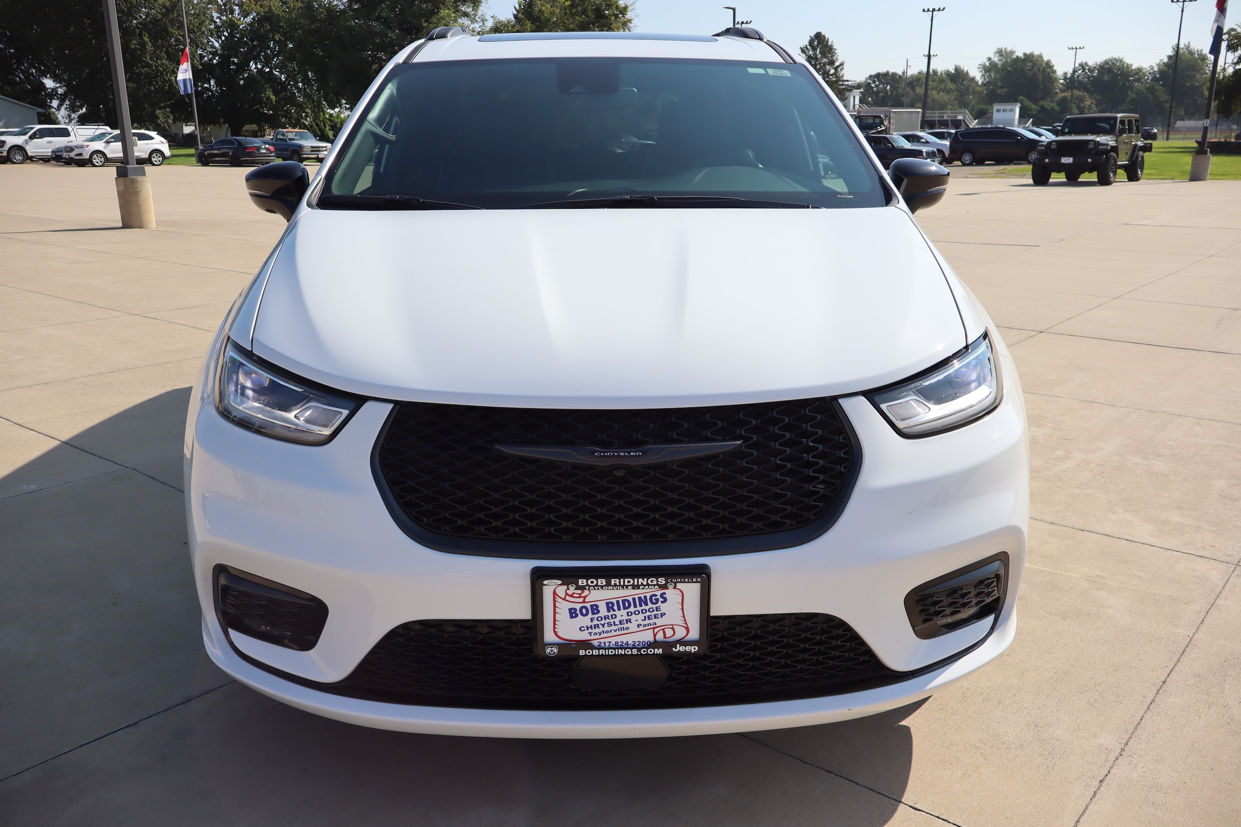 chrysler pacifica 2025 2C4RC1GG2SR573692 image chrysler pacifica 2025 2C4RC1GG2SR573692 image