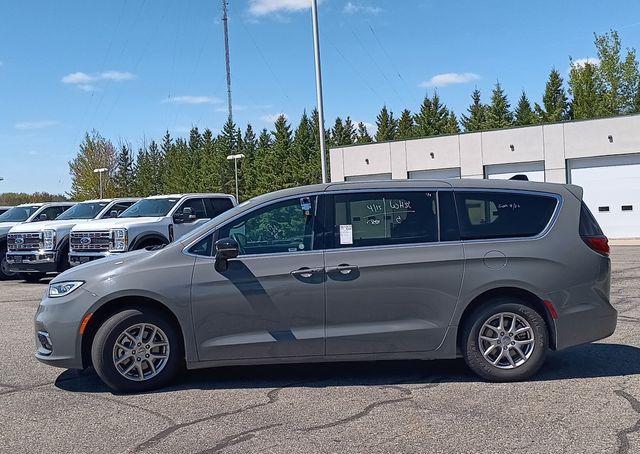 chrysler pacifica 2025 2C4RC1BG7SR548214 image chrysler pacifica 2025 2C4RC1BG7SR548214 image