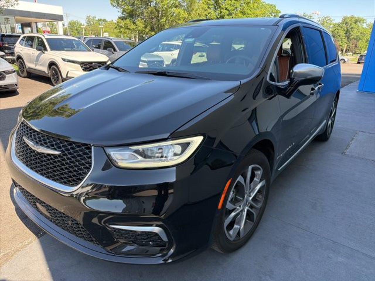 chrysler pacifica 2025 2C4RC1PG0SR527147 image chrysler pacifica 2025 2C4RC1PG0SR527147 image