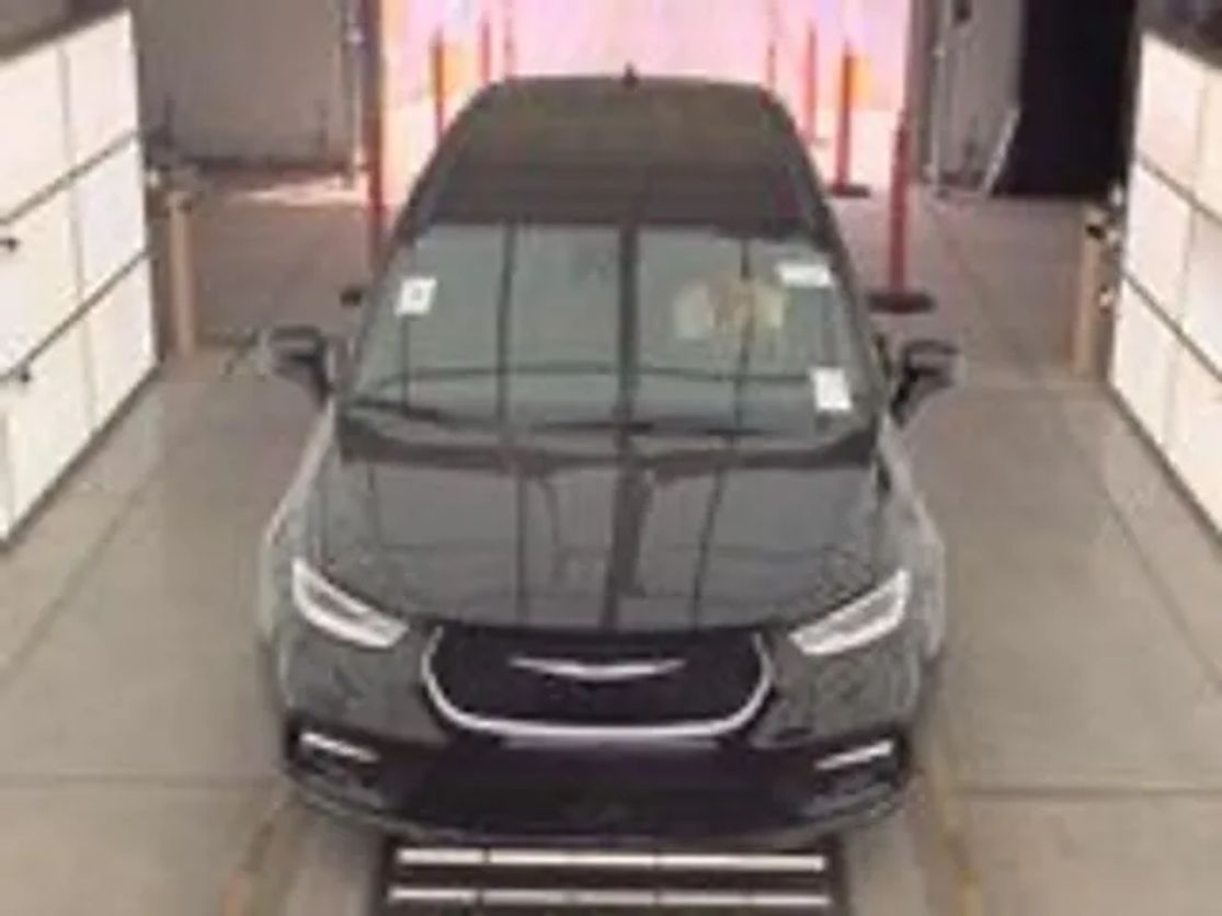 chrysler pacifica 2025 2C4RC1BG8SR506876 image chrysler pacifica 2025 2C4RC1BG8SR506876 image