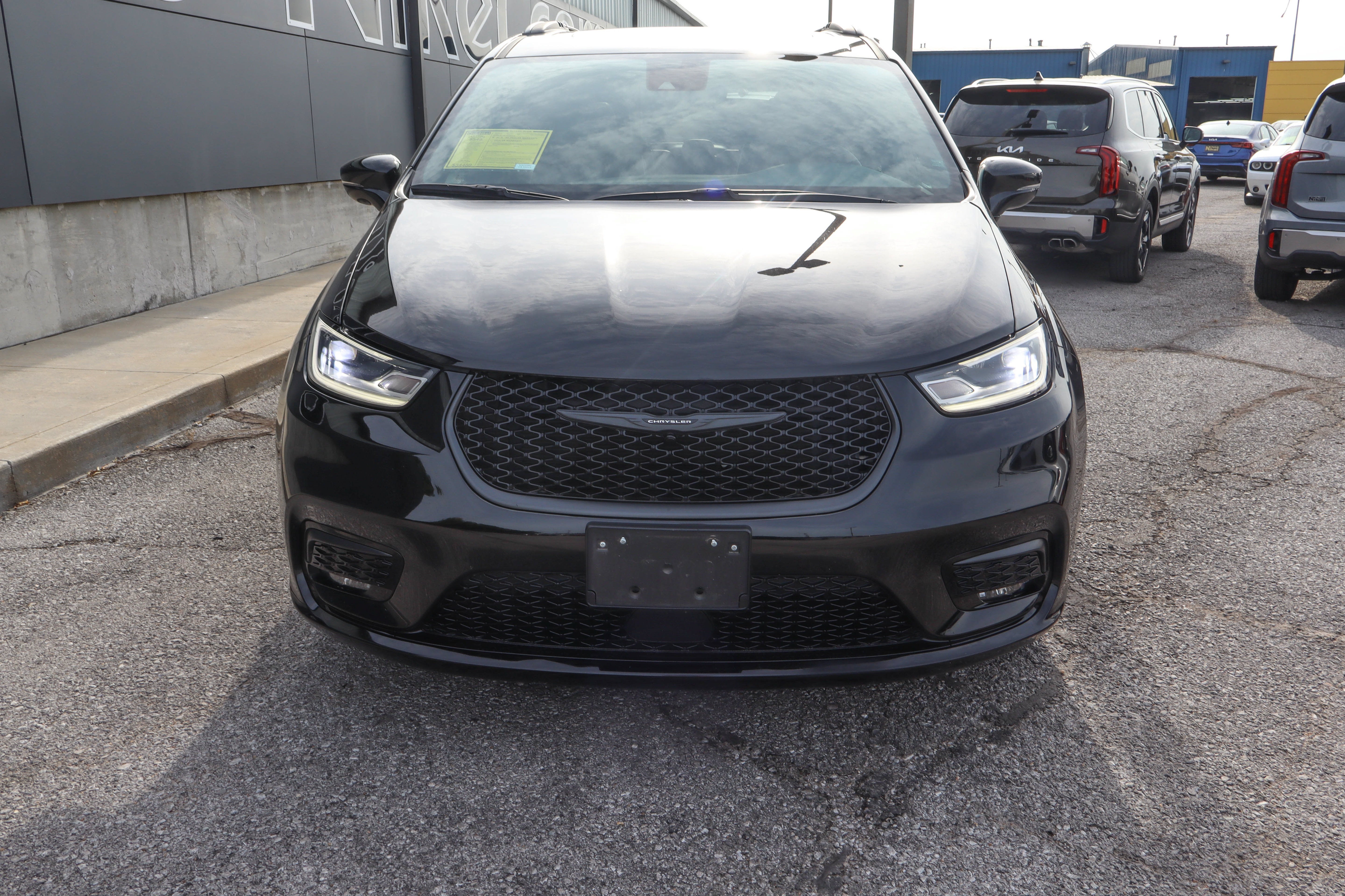 chrysler pacifica 2025 2C4RC1GG1SR514827 image chrysler pacifica 2025 2C4RC1GG1SR514827 image