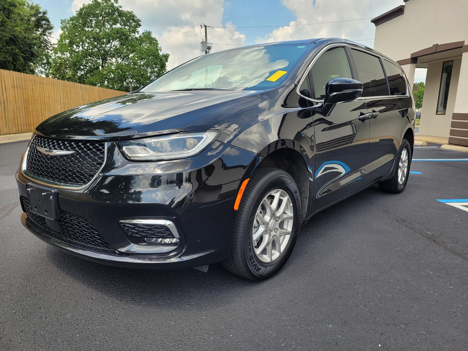 chrysler pacifica 2025 2C4RC1BG7SR570522 image chrysler pacifica 2025 2C4RC1BG7SR570522 image