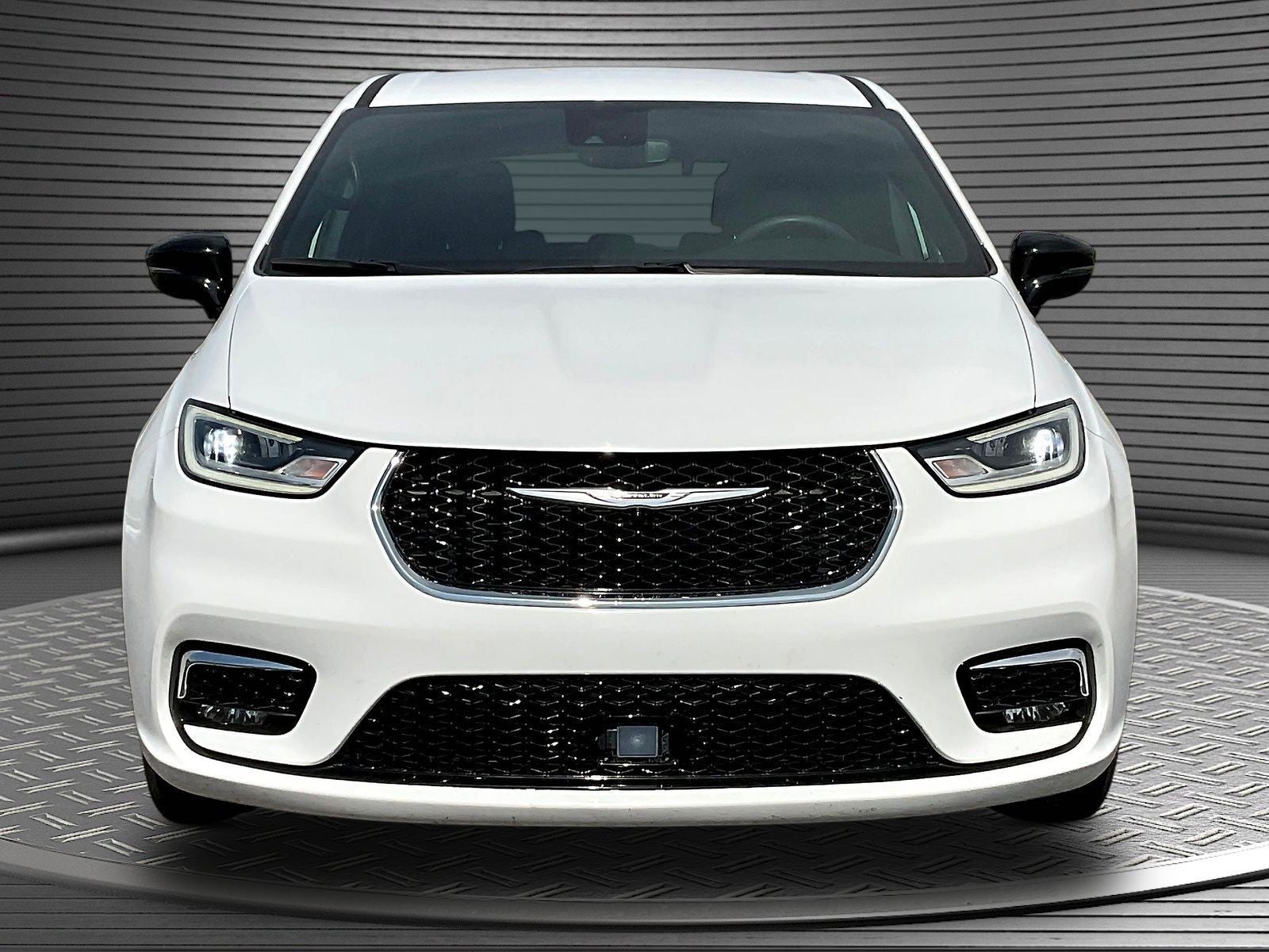 chrysler pacifica 2025 2C4RC1BG4SR553113 image chrysler pacifica 2025 2C4RC1BG4SR553113 image
