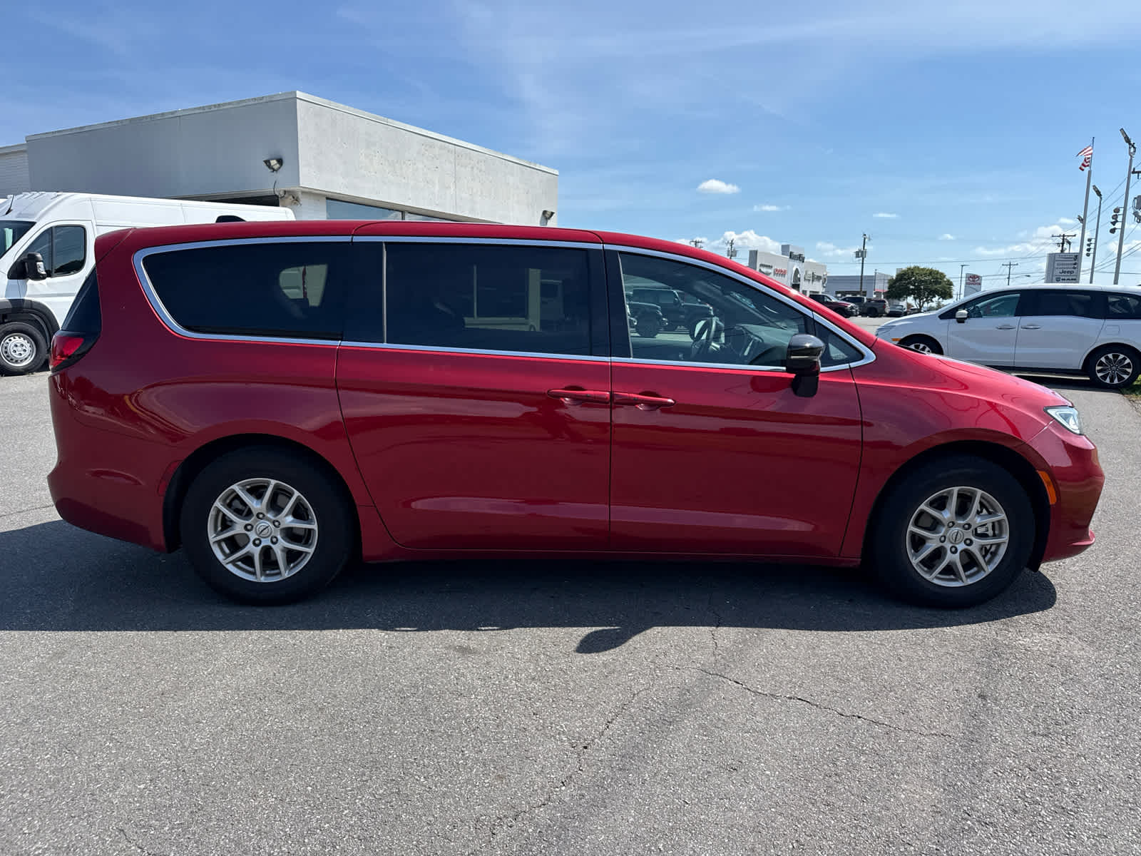 chrysler pacifica 2025 2C4RC1BG7SR554174 image chrysler pacifica 2025 2C4RC1BG7SR554174 image