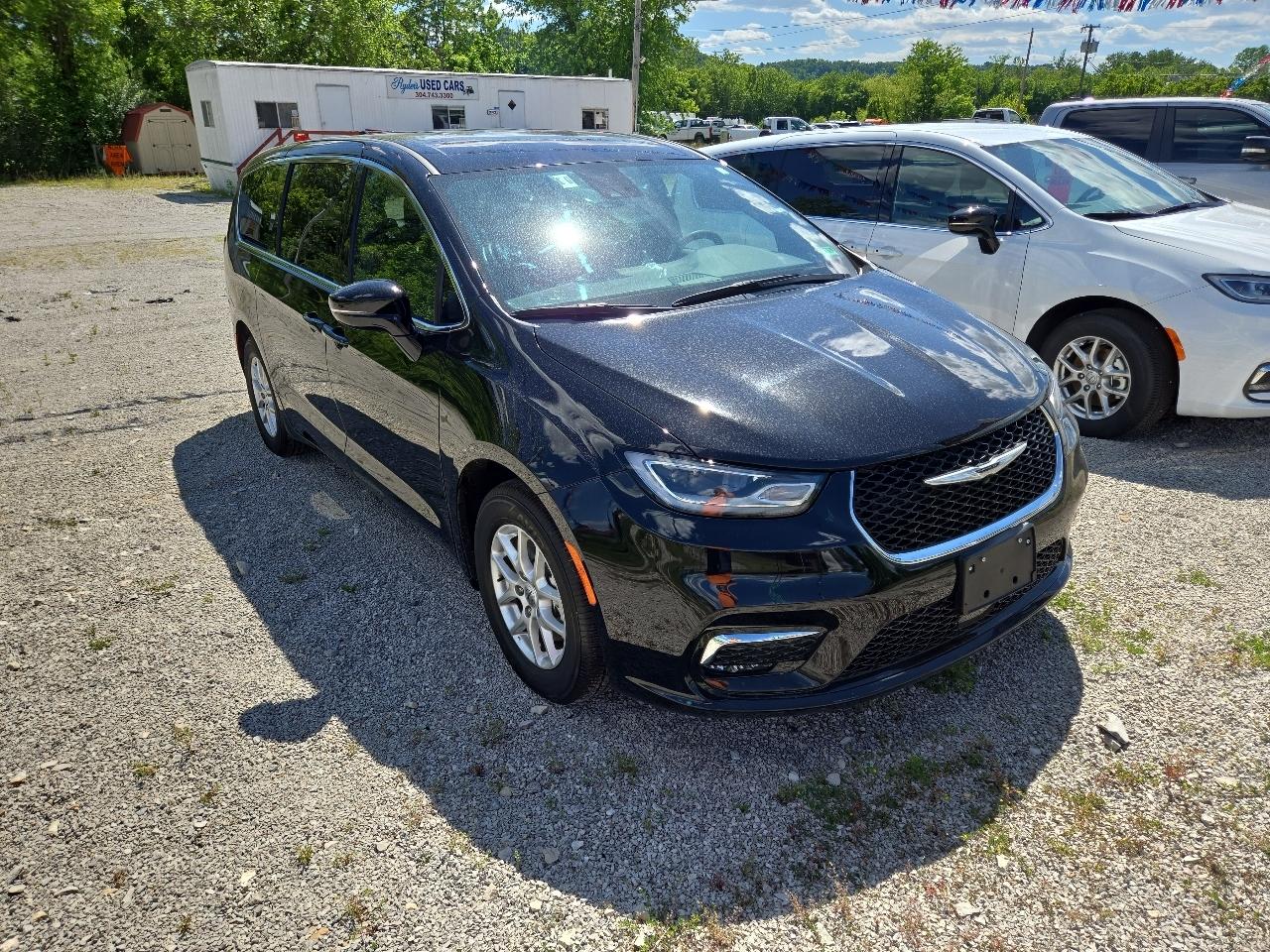 chrysler pacifica 2025 2C4RC1BG8SR555575 image chrysler pacifica 2025 2C4RC1BG8SR555575 image