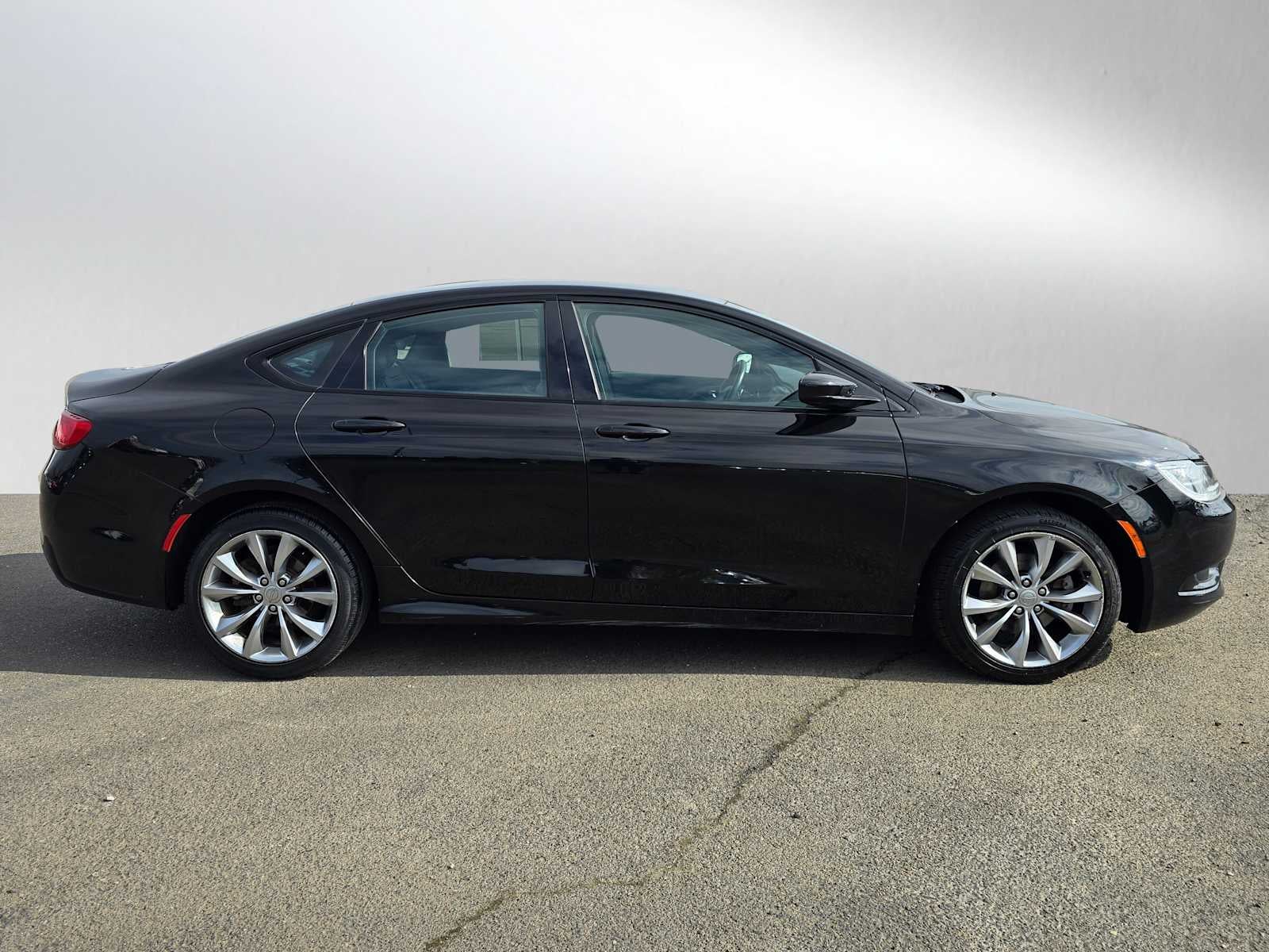 chrysler 200 2016 1C3CCCBB6GN134663 image chrysler 200 2016 1C3CCCBB6GN134663 image