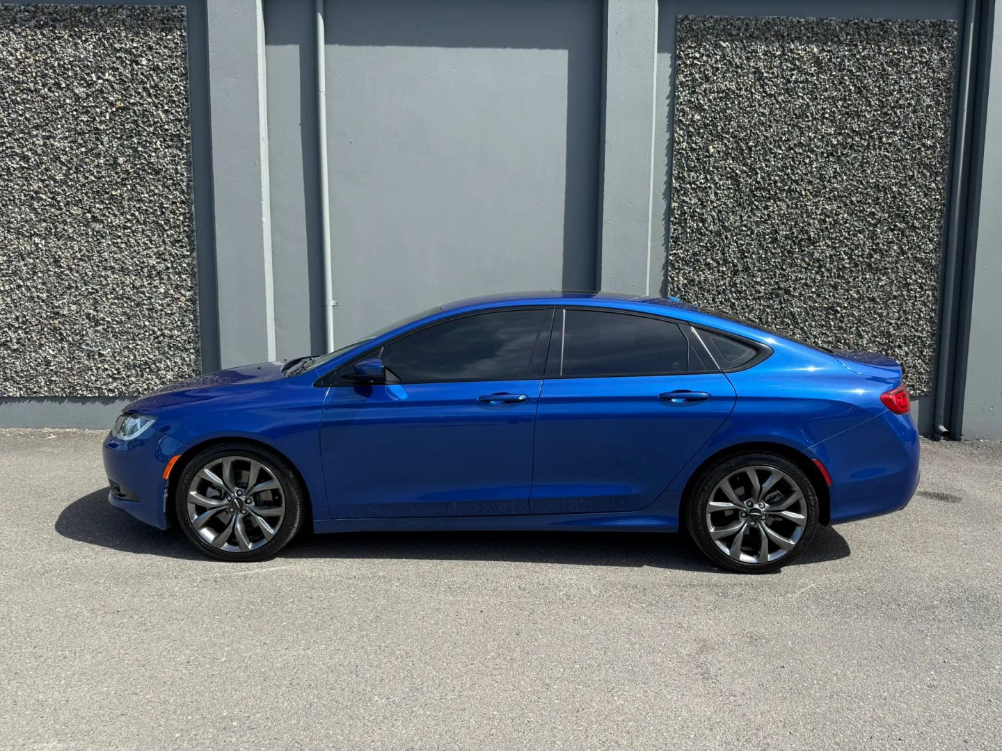 chrysler 200 2016 1C3CCCBG2GN198081 image chrysler 200 2016 1C3CCCBG2GN198081 image