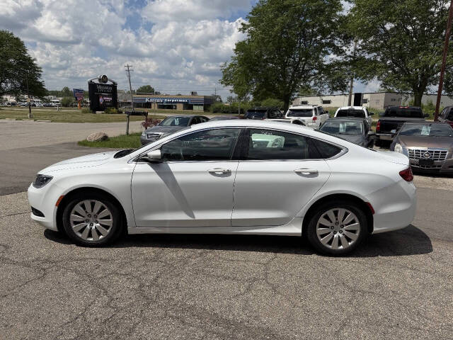 chrysler 200 2016 1C3CCCFBXGN106763 image chrysler 200 2016 1C3CCCFBXGN106763 image