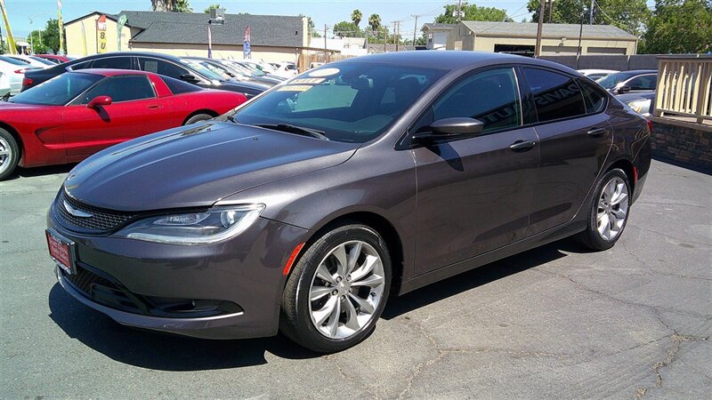 chrysler 200 2016 1C3CCCBG2GN114003 image chrysler 200 2016 1C3CCCBG2GN114003 image