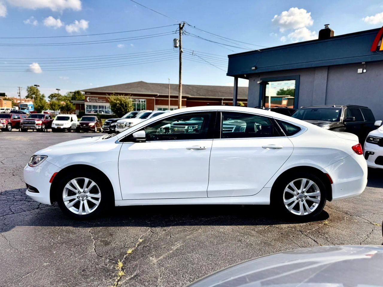 chrysler 200 2016 1C3CCCFB2GN182977 image chrysler 200 2016 1C3CCCFB2GN182977 image