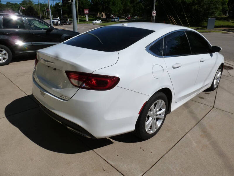 chrysler 200 2017 1C3CCCAG8HN501982 image chrysler 200 2017 1C3CCCAG8HN501982 image