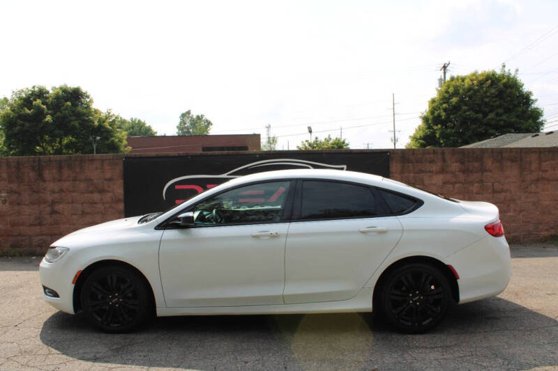 chrysler 200 2017 1C3CCCFB4HN503452 image chrysler 200 2017 1C3CCCFB4HN503452 image