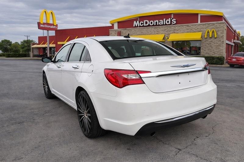 chrysler 200 2012 1C3CCBCG5CN188860 image chrysler 200 2012 1C3CCBCG5CN188860 image