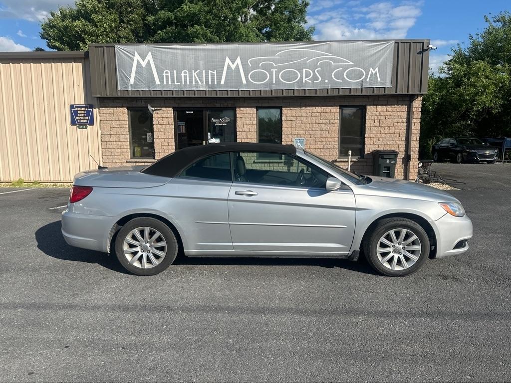 chrysler 200 2011 1C3BC2EG4BN617395 image chrysler 200 2011 1C3BC2EG4BN617395 image