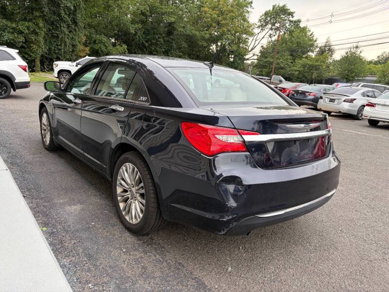 chrysler 200 2011 1C3BC2FG0BN526672 image chrysler 200 2011 1C3BC2FG0BN526672 image