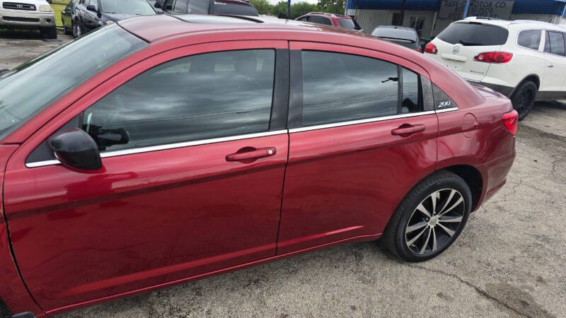chrysler 200 2011 1C3BC8FG9BN567305 image chrysler 200 2011 1C3BC8FG9BN567305 image