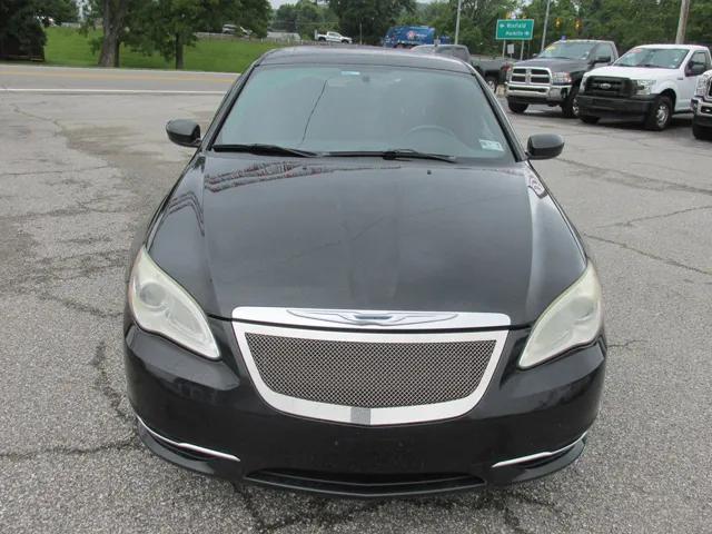 chrysler 200 2011 1C3BC1FG0BN511213 image chrysler 200 2011 1C3BC1FG0BN511213 image