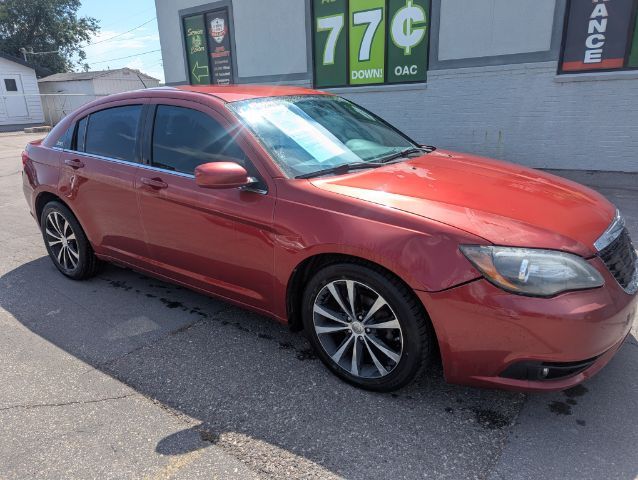 chrysler 200 2013 1C3CCBCG4DN645546 image chrysler 200 2013 1C3CCBCG4DN645546 image