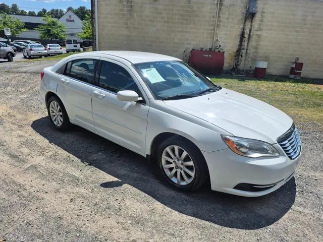 chrysler 200 2013 1C3CCBBG4DN659738 image chrysler 200 2013 1C3CCBBG4DN659738 image