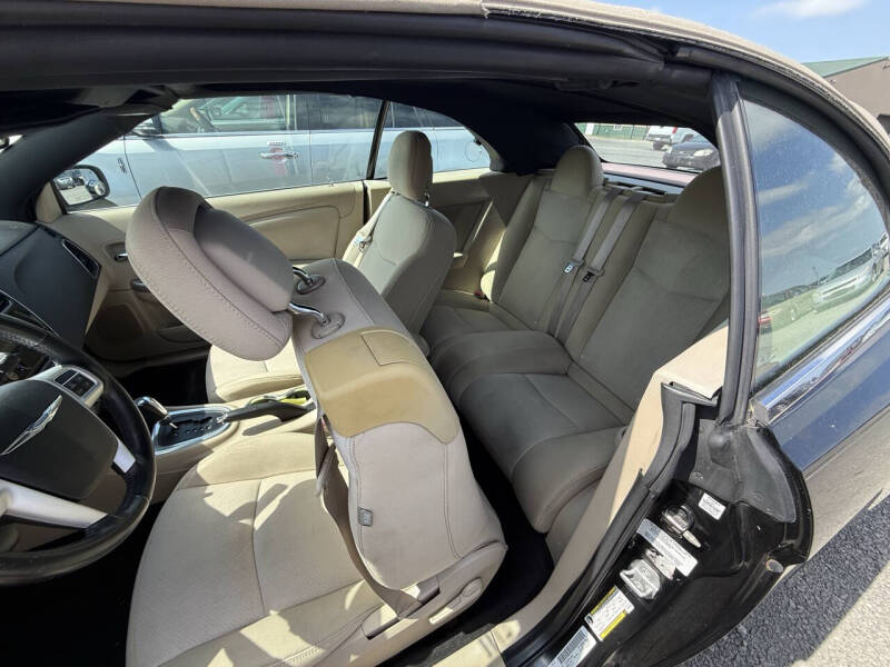 chrysler 200 2013 1C3BCBEB9DN512049 image chrysler 200 2013 1C3BCBEB9DN512049 image