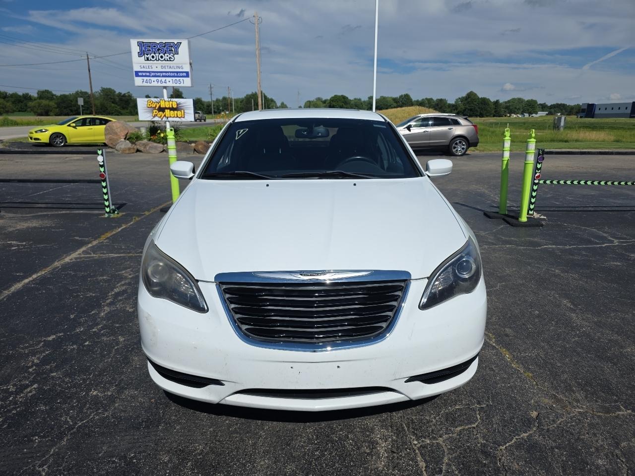chrysler 200 2013 1C3CCBCG4DN737675 image chrysler 200 2013 1C3CCBCG4DN737675 image