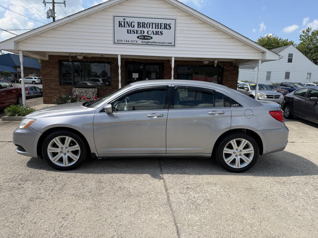 chrysler 200 2013 1C3CCBAB6DN762424 image chrysler 200 2013 1C3CCBAB6DN762424 image