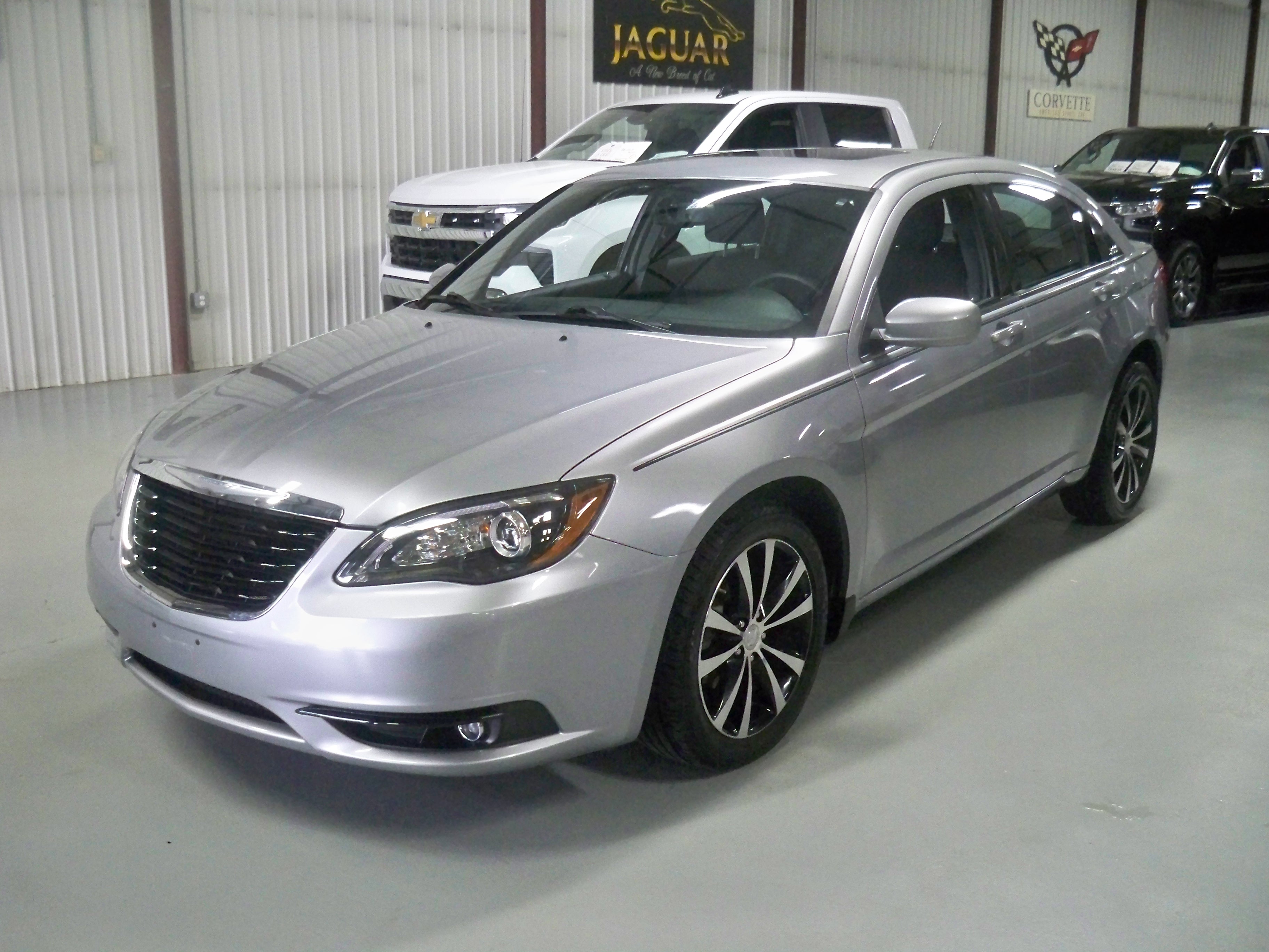 chrysler 200 2013 1C3CCBBB0DN653164 image chrysler 200 2013 1C3CCBBB0DN653164 image
