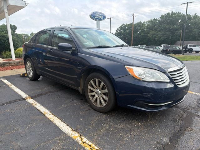 chrysler 200 2013 1C3CCBBBXDN696183 image chrysler 200 2013 1C3CCBBBXDN696183 image