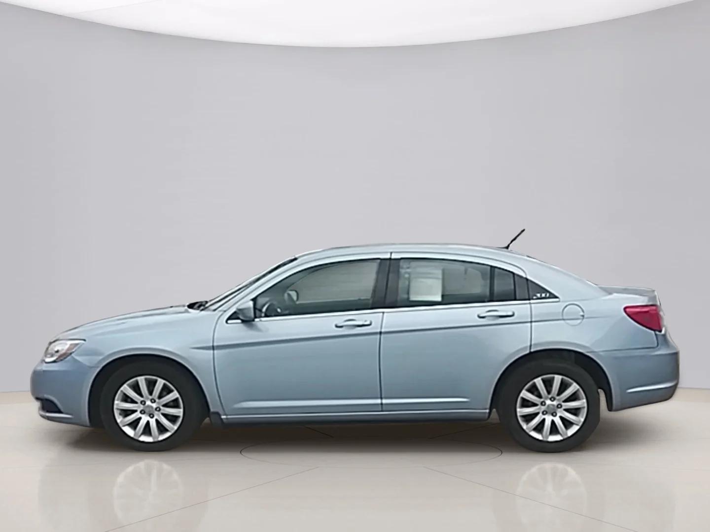 chrysler 200 2013 1C3CCBBB5DN679405 image chrysler 200 2013 1C3CCBBB5DN679405 image