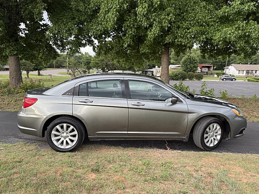 chrysler 200 2013 1C3CCBBBXDN568218 image chrysler 200 2013 1C3CCBBBXDN568218 image