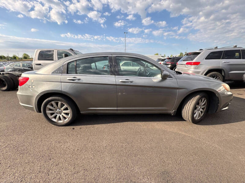 chrysler 200 2013 1C3CCBBB4DN512890 image chrysler 200 2013 1C3CCBBB4DN512890 image