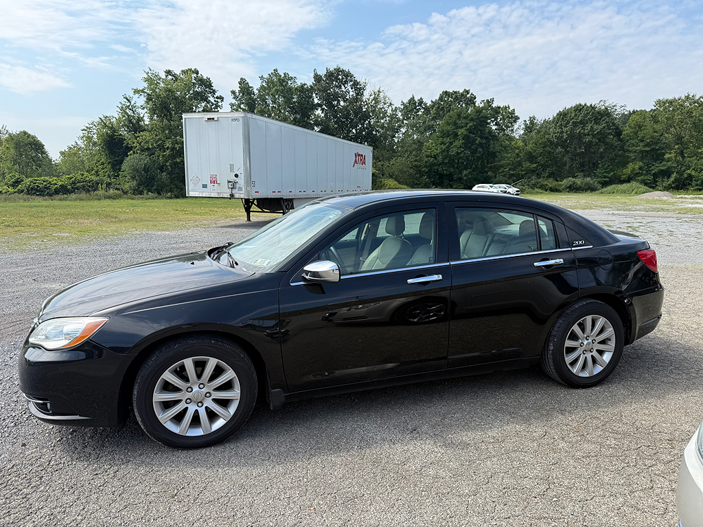 chrysler 200 2013 1C3CCBCG9DN617094 image chrysler 200 2013 1C3CCBCG9DN617094 image