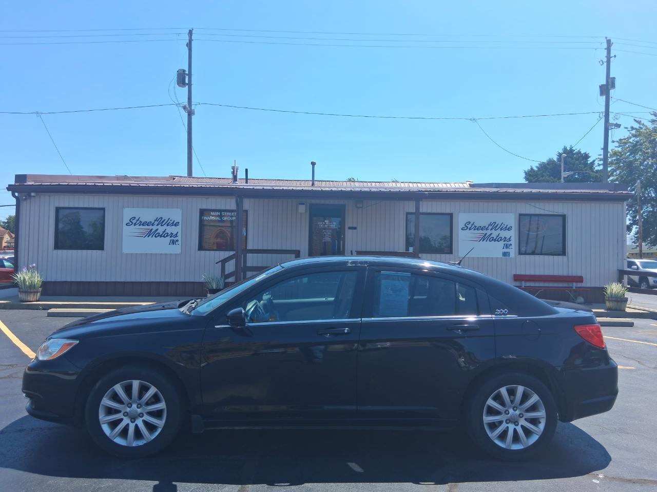 chrysler 200 2013 1C3CCBBB3DN679371 image chrysler 200 2013 1C3CCBBB3DN679371 image