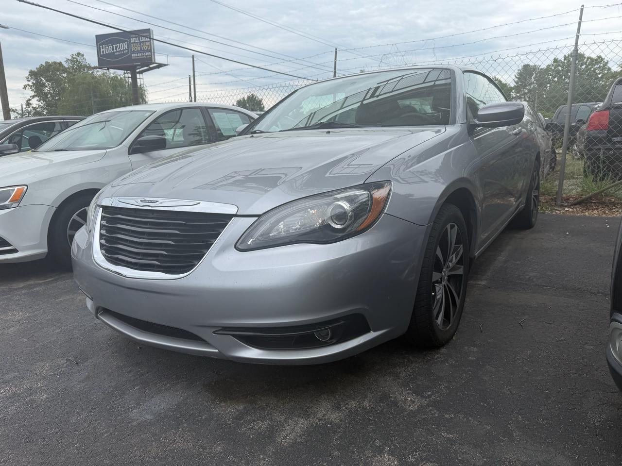chrysler 200 2014 1C3BCBGGXEN135273 image chrysler 200 2014 1C3BCBGGXEN135273 image