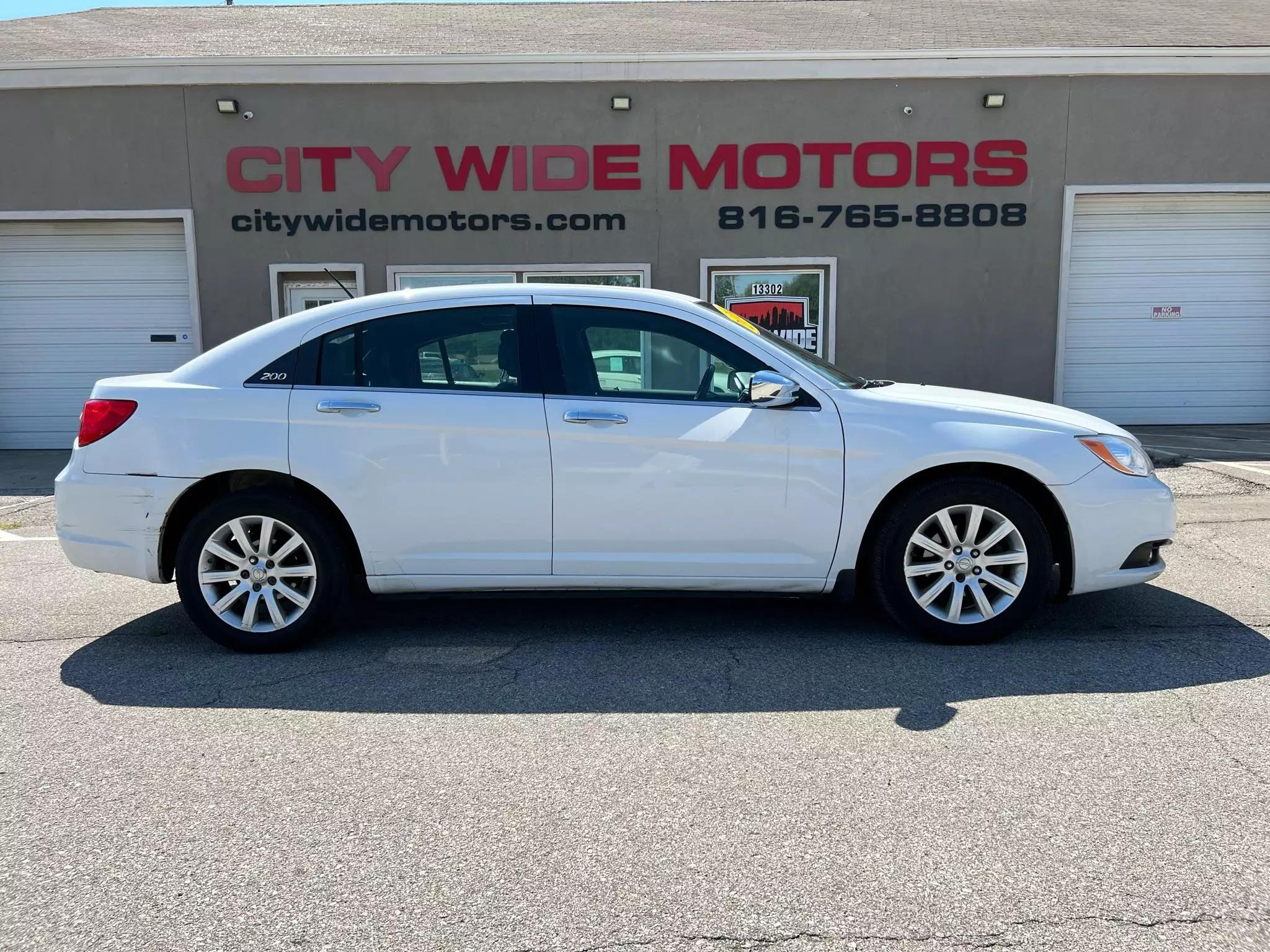 chrysler 200 2014 1C3CCBCG4EN156890 image chrysler 200 2014 1C3CCBCG4EN156890 image