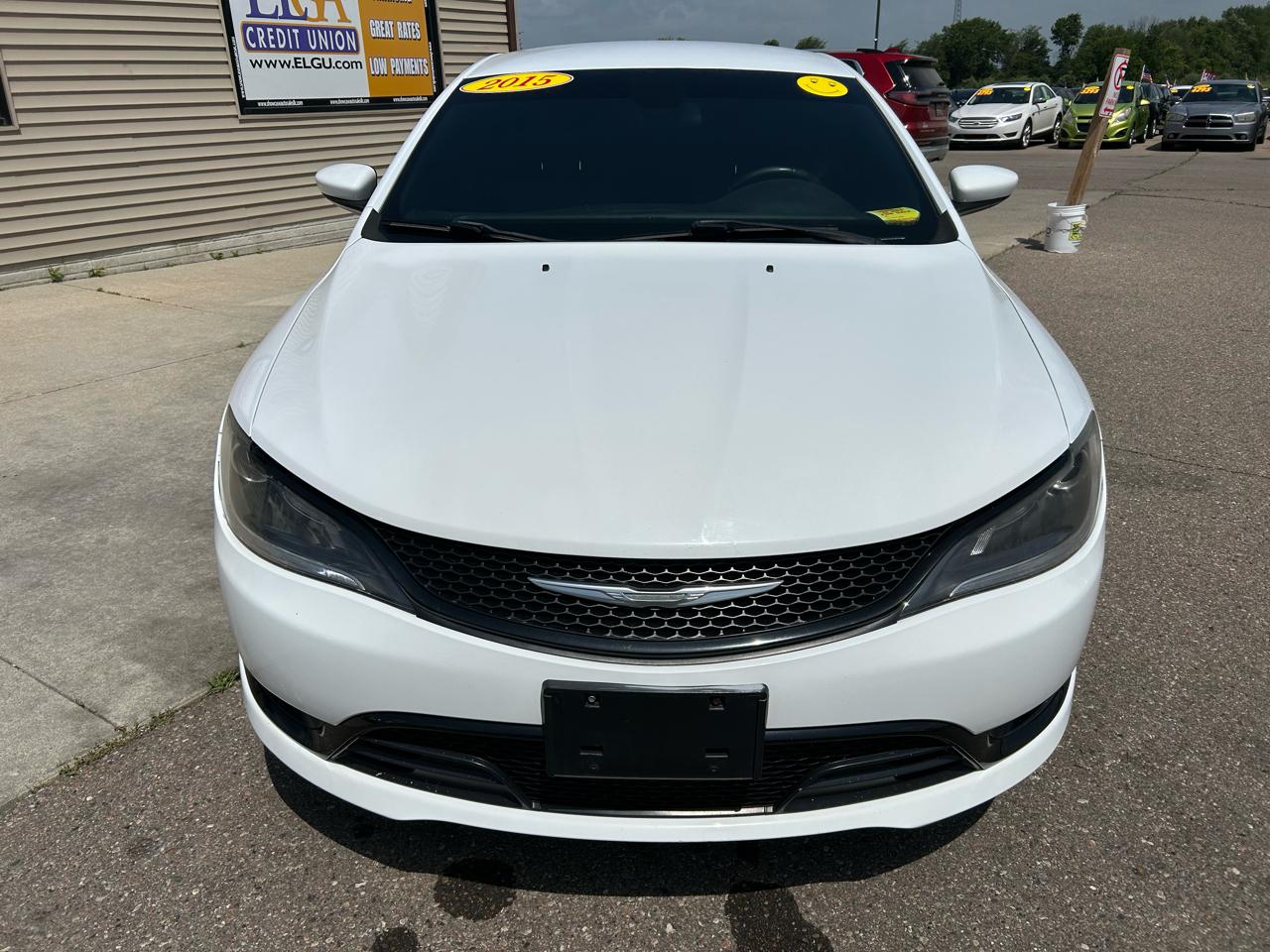 chrysler 200 2015 1C3CCCBGXFN518357 image chrysler 200 2015 1C3CCCBGXFN518357 image