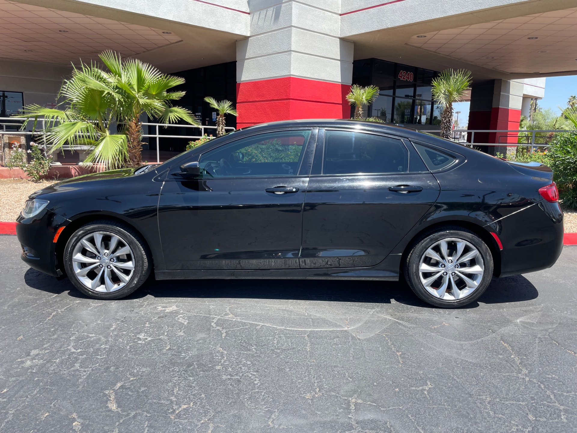 chrysler 200 2015 1C3CCCBB3FN660358 image chrysler 200 2015 1C3CCCBB3FN660358 image