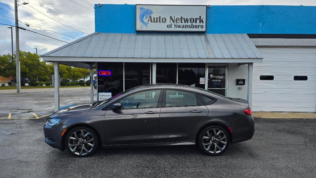 chrysler 200 2015 1C3CCCDG1FN598032 image chrysler 200 2015 1C3CCCDG1FN598032 image