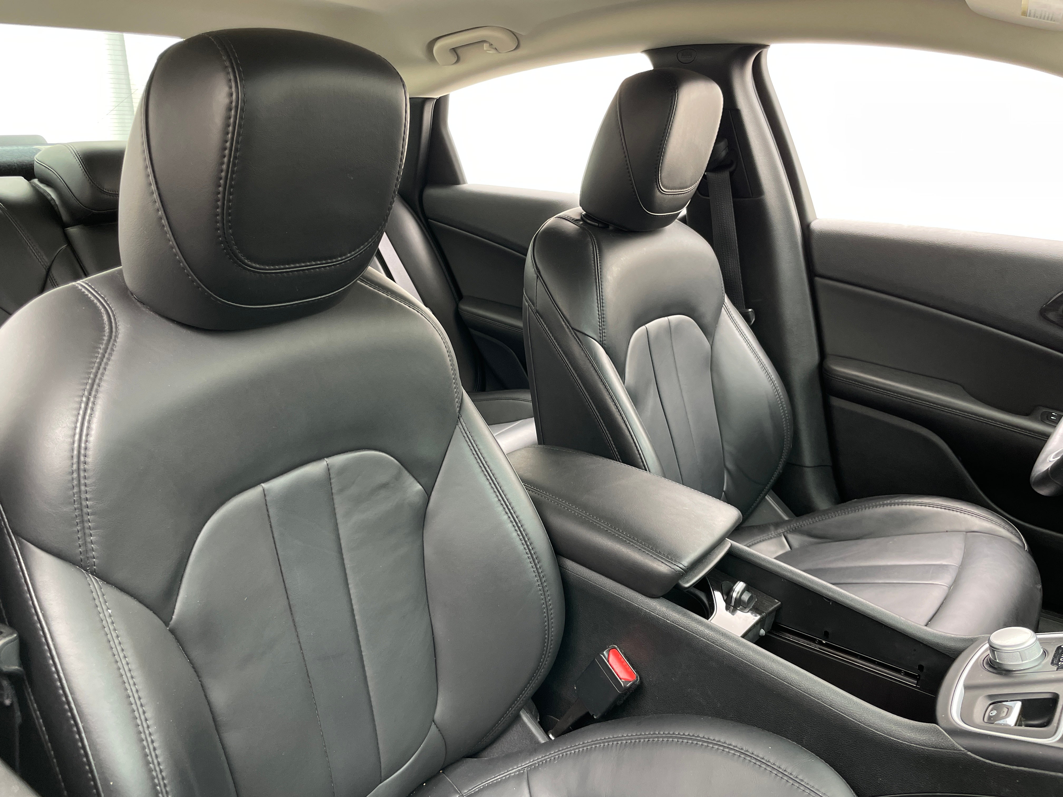 chrysler 200 2015 1C3CCCCGXFN638853 image chrysler 200 2015 1C3CCCCGXFN638853 image