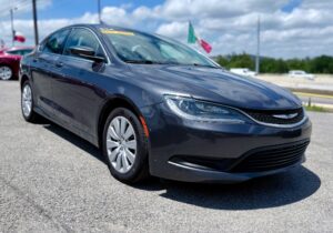 chrysler 200 2015 1C3CCCFB1FN696818 image chrysler 200 2015 1C3CCCFB1FN696818 image