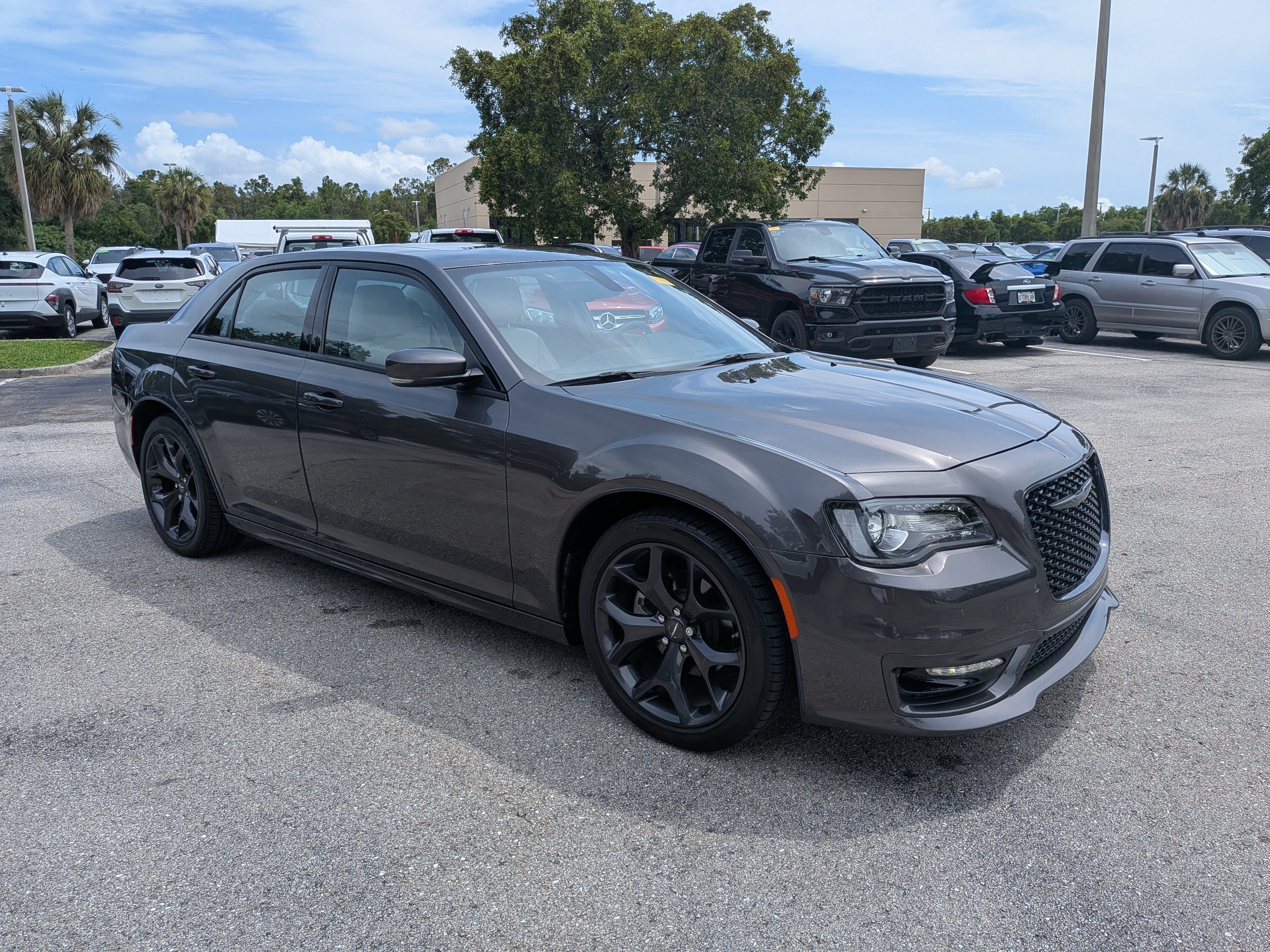 chrysler 300 2023 2C3CCADG9PH577413 image chrysler 300 2023 2C3CCADG9PH577413 image