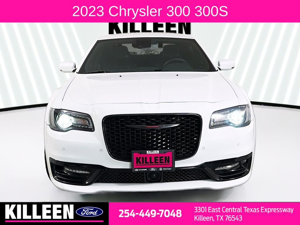 chrysler 300 2023 2C3CCABT4PH593020 image chrysler 300 2023 2C3CCABT4PH593020 image