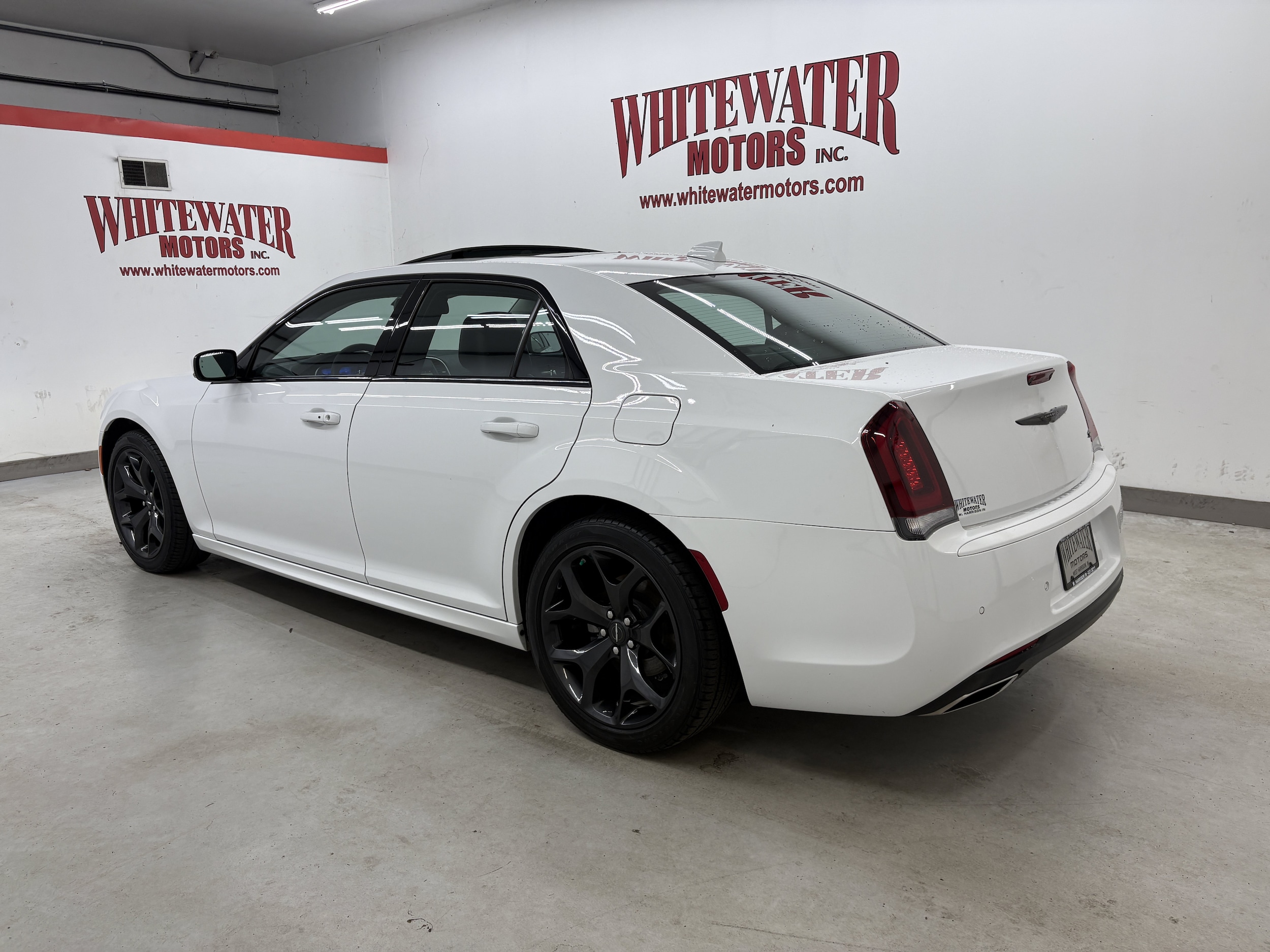chrysler 300 2023 2C3CCADG9PH509547 image chrysler 300 2023 2C3CCADG9PH509547 image